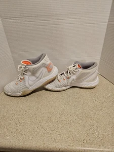 Size 9 - Nike KD Trey 5 VIII Pure Platinum Orange - Picture 1 of 10