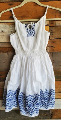 Vestido de verão Emily West branco azul bordado tecido 100% algodão tamanho 10 - Imagem 1 de 3