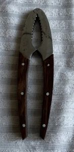Vintage Ross Nut Crackers Teak Wooden Handles. Stainless Steel. - Picture 1 of 9