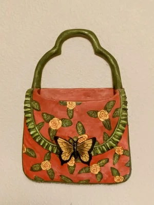 Contenedor colgante de pared Giftcraft Inc. 2004 Serenity Garden resina mariposa 10"  Foto 1 de 4