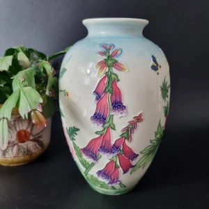 Old Tupton Ware Floral Foxglove Bouquet 20cm Tall Vase - Picture 1 of 8