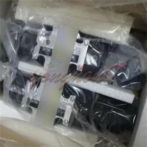 1PC Daikin valve KSO-G02-4CP-30-EN NEW - Picture 1 of 5