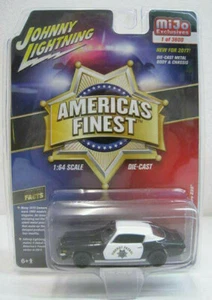 Chevrolet Camaro Z28 AMERICAS FINEST im Maßstab 1:64 JOHNNY LIGHTNING NEU