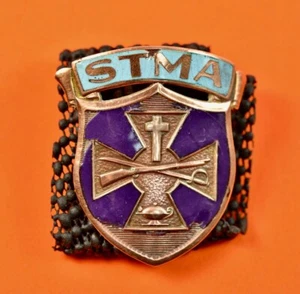 Distintivo cappello STMA Accademia militare St. Thomas usato anni 40 con smalto comune usura chip - Foto 1 di 5