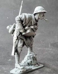 1/16 Resin Figure Model Kit French Infantryman Soldier Play Music WW1 Unpainted - Picture 1 of 3