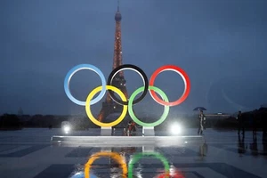 OLYMPISCHE SOMMER 2024 PARIS HOHE QUALITÄT 4X6 GLÄNZEND GEDRUCKTES FOTO - Bild 1 von 1