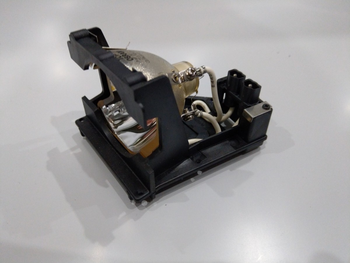 Azurano Beamerlampe Für HITACHI DT01511 - Ersatzlampe Mit Gehäuse