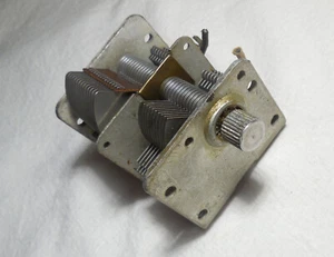 GEBRAUCHT Dual Radio Tuning Kondensator Dewald E522 25-175pf & 35-460pf Luftdielektrikum - Bild 1 von 7