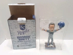 Kansas City Royals George Brett 3000th Hit SGA 2017 Bobblehead MLB Memorabilia  - Bild 1 von 9