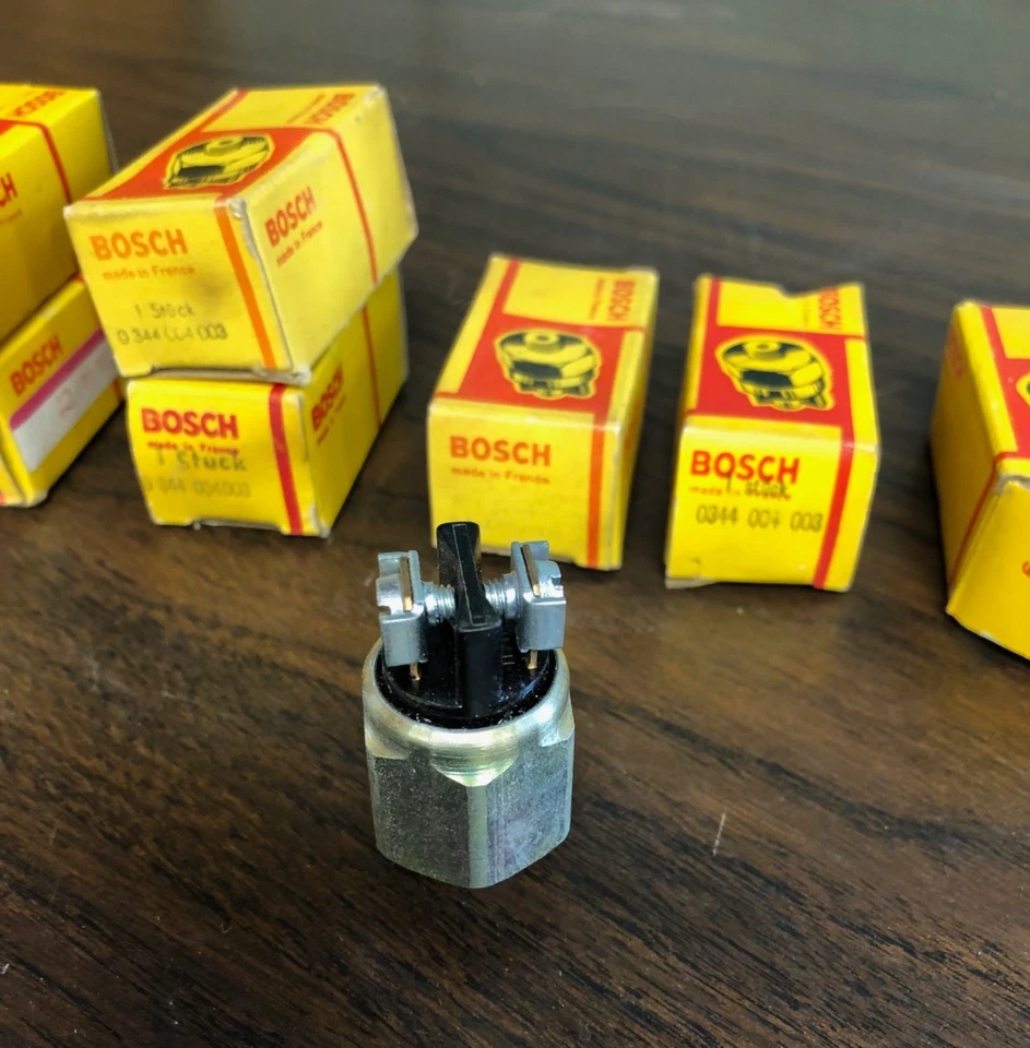 VOLKSWAGEN TIPO L ESCARABAJO 1200cc MANUAL, INTERRUPTOR LUZ DE FRENO 1961-65. Foto 1 de 3