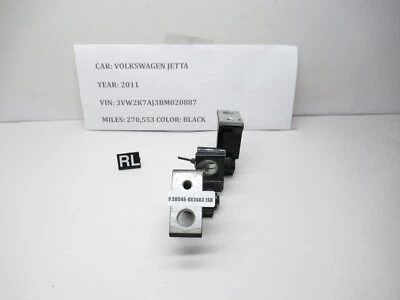 2011-2018 Volkswagen Jetta Left Rear Door Hinge Upper& Lower 8K0831401A OEM — 第 1/4 张图片