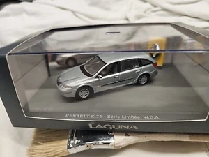 RENAULT K.74 série limitée W.D.A.1/43 universal Hobbies Voiture concessionnaire - Photo 1/5
