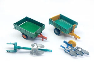 Vintage Britains 1/32 Farm Tipping trailer x2 ploughs x2 spares repair - Picture 1 of 7