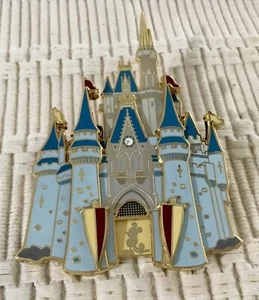 Walt Disney World Cast Exclusive 3D Castle Jumbo Pin With Mickey - Picture 1 of 3