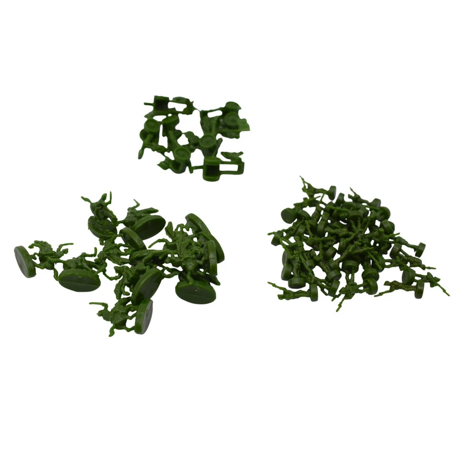 Piezas y repuestos de juego de mesa de riesgo: plástico verde ejército soldados militares Foto 1 de 1