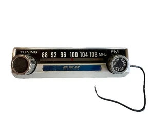 AUDIOVOX - FMC-1C Radio FM Convertor  *Vintage - Picture 1 of 5