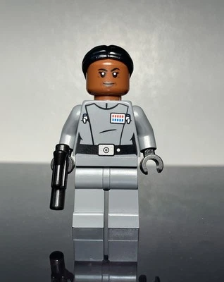 LEGO Star Wars - Imperial Vice Admiral Sloane Minifigure - 75347 sw1250 - NEW - Image 1 of 3