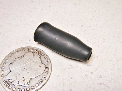 80 SUZUKI DR400 LEFT SIDE CLUTCH LEVER CABLE ADJUSTER RUBBER COVER Foto 1 de 4