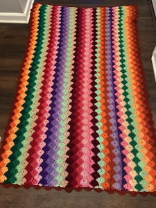 Uncinetto fatto a mano afgano bordo smerlato multicolore motivo ruota diamantata 69x42" - Foto 1 di 6