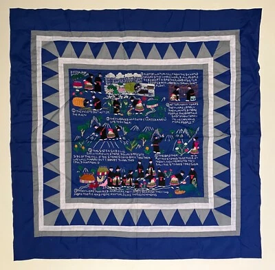 Nuevo Tapiz Arte Popular Bordado Tela Historia Hmong Antiguo Stock 32x32, Inmaculado Foto 1 de 3