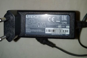 Netzteil / Ladegerät : AC Adapter - Liteon PA-1300-19 - Rev. 01 - 12V - 2,5A - Photo 1/1