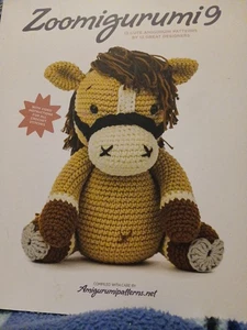 amigurumi zoomigurumig libro all'uncinetto con 18 modelli e istruzioni  - Foto 1 di 2