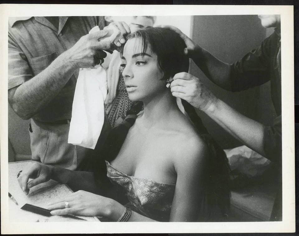 ZIVA RODANN Original 1960s Sexy Buxom 8 x 10 Candid Unit Still HAIR + MAKEUP vv - Image 1 of 1