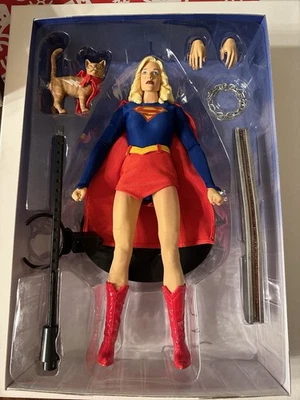 Коллекционная фигурка DC Direct SUPERGIRL Classic 13 дюймов Deluxe с коробкой ЧИТАЙТЕ! - Изображение 1 из 4