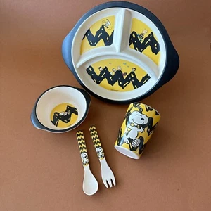 Peanuts 5 Pcs Bamboo Fiber Dinnerware Set w/ Divided Plate, Bowl, Cup, Spn, Fork - Picture 1 of 10
