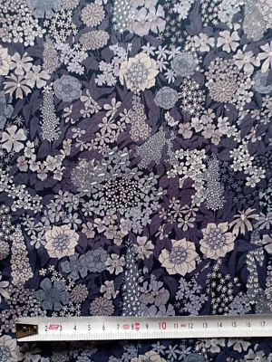 CIARA N - metallic - Liberty of London Tana Lawn cotton approx 67 x 23 cm - Image 1 of 3