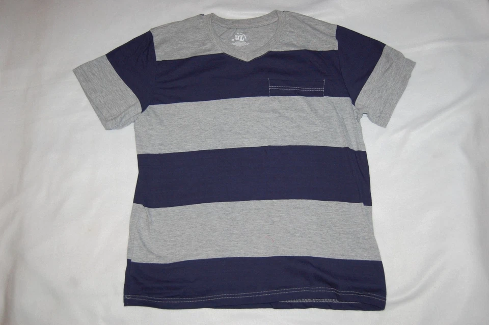 Camiseta Para Hombres S/S AZUL MARINO GRIS Gruesa Audaz Rayas Cuello en V Bolsillo en el Pecho S 34-36 Foto 1 de 1