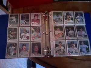 1983 FLEER BASEBALL COMPLETE SET 660 CARDS GWYNN RC BOGGS SANDBERG RC IN BINDER - Picture 1 of 6