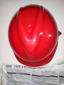 msa 475363 red v-gard hardhat w/fas-trac suspension red - Picture 1 of 2