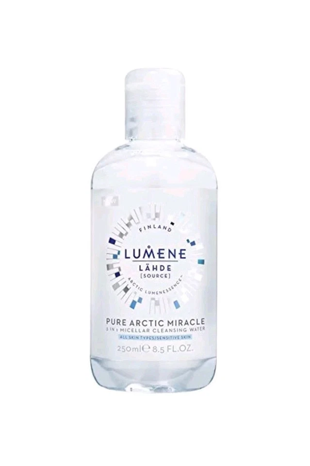 Agua limpiadora micelar Lumene Lähde Hydrating Pure Arctic Miracle 3 en 1 8,5 oz Foto 1 de 1