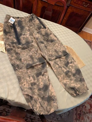 Pantalones Nike Tech Dri-FIT Tejidos Camuflados Calce Grande Verdes Negros Medianos HV0972-210 Foto 1 de 4