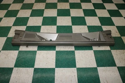 03-09 Hummer H2 *FADED* Pewter Metallic Front Windshield Wiper Cowl Panel OEM Foto 1 de 4