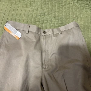 Savane Mens Classic Fit Pleated Khaki Pants Slacks 34x32 chino exc. condition - Picture 1 of 12