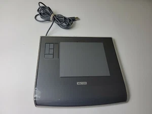 Tablette graphique Intuos 3 modèle : tablette PTZ-430 uniquement - Photo 1/8