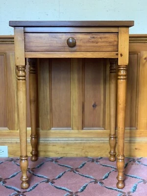 Sheraton Single Drawer End Table Nightstand - Image 1 of 4