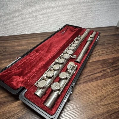 YAMAHA Flute YFL-211 Silver Plating with Case - Image 1 of 4