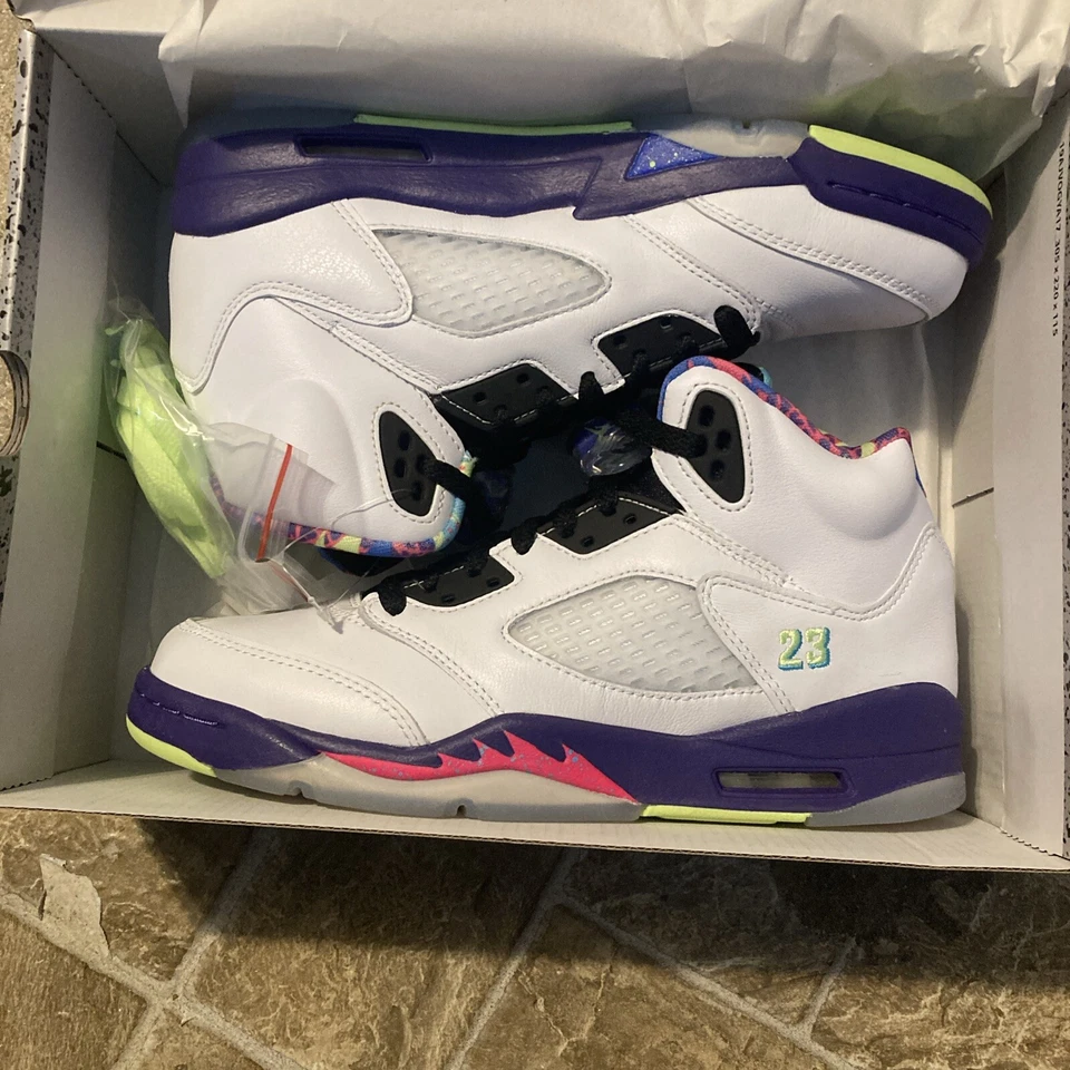 NEW Nike Air Jordan Retro 5 Bel Air Ghost Green GS DB3024-100 - Image 1 of 4