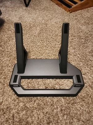 Suporte horizontal Thermaltake Tower 600 - Imagem 1 de 4