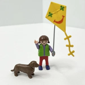 Playmobil 4543 Kite Flyer cane bassotto aquilone figura lasciamo volare un aquilone vintage - Foto 1 di 3