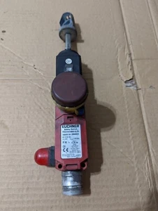 EUCHNER RPS3131SC100BHA10LL0 - 24 SWITCH - Picture 1 of 4