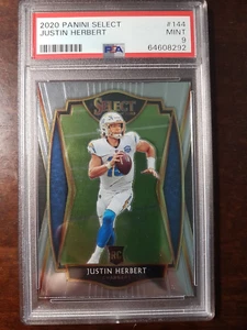 Justin Hebert Panini Rookie Select Green, Purple, Silver PSA MINT 9 #144 - Bild 1 von 2