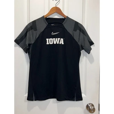 Nike Iowa Hawkeyes Dri Fit Short Sleeve Athletic T Shirt Mens Large Black Fitted - Image 1 of 4