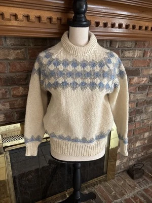 Vintage Wool Sweater 100% Wool Ladies Fair isle Loomed In Ireland Size 36 - Image 1 of 4