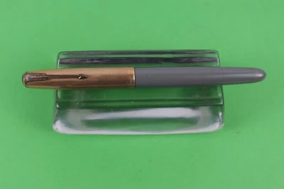 Parker 51 серый с золотой заполненной крышкой == заполнение кондиционером - Изображение 1 из 4