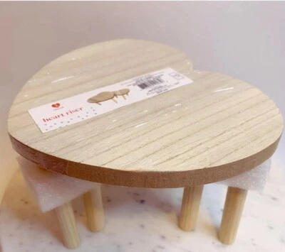 Elevador de madera Target Bullseye San Valentín corazón 5" de alto (2 quilates) 2023 Foto 1 de 4