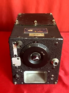 WWII Vintage R-23A/ARC-5 Radio Receiver for Parts B20 - Picture 1 of 5